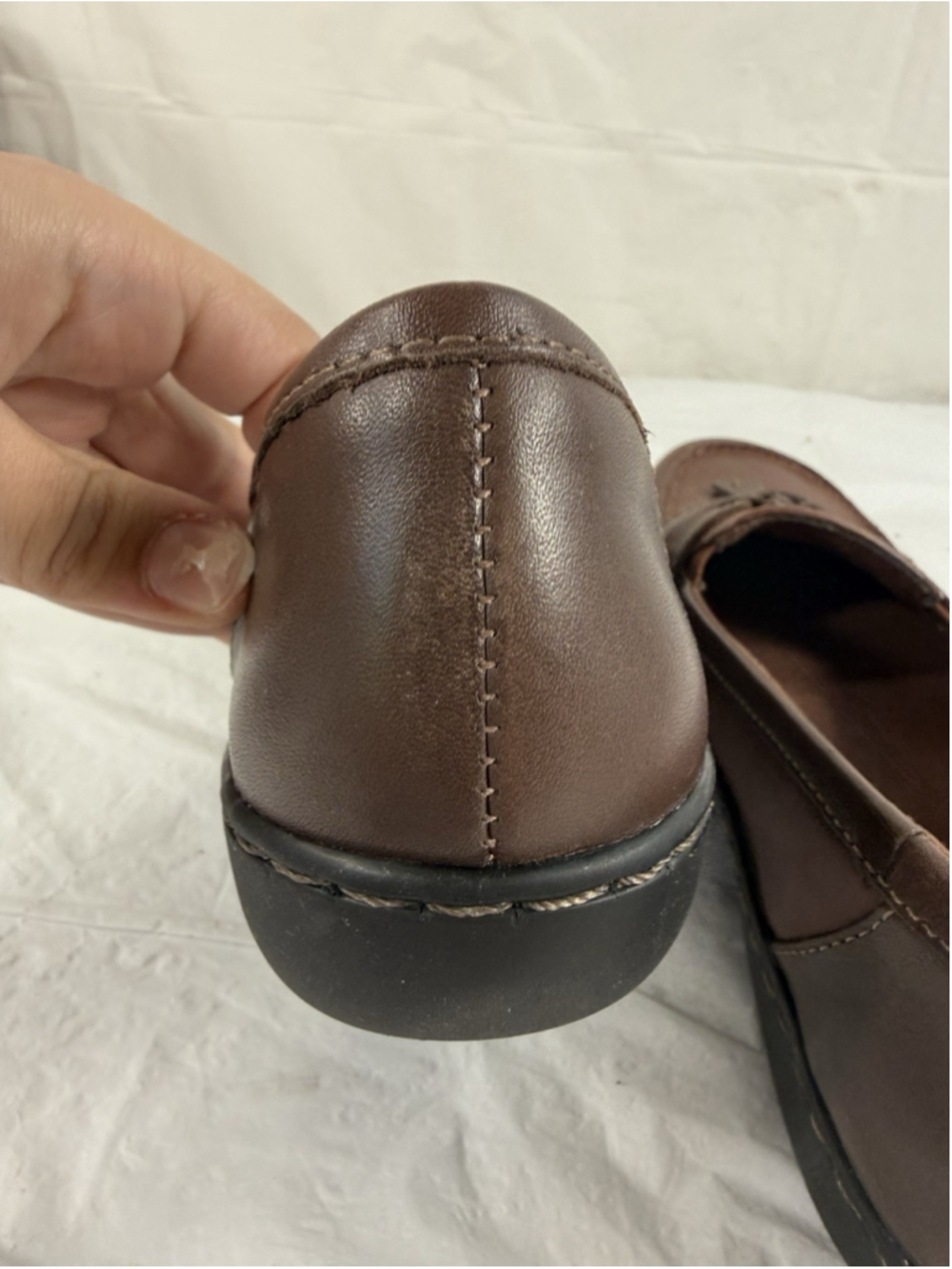 Clarks Womens Ashland Bubble Loafers Brown Leather Slip On Tassel Size 8.5 N new - Picture 12 of 15